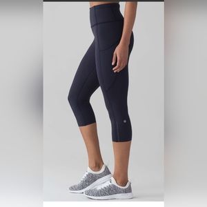 EUC Lululemon Fast & Free Crop II *Nulux 19" Size 10